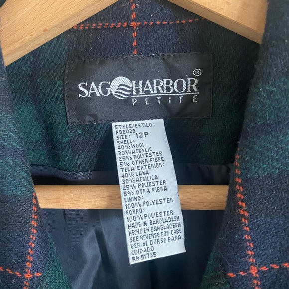 Vintage Sag Harbor Petite Green and Navy Blue Plaid Blazer - Picture 2 of 4